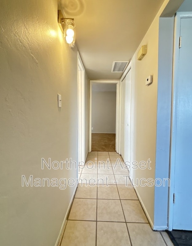 Building Photo - 1518 N Craycroft Rd