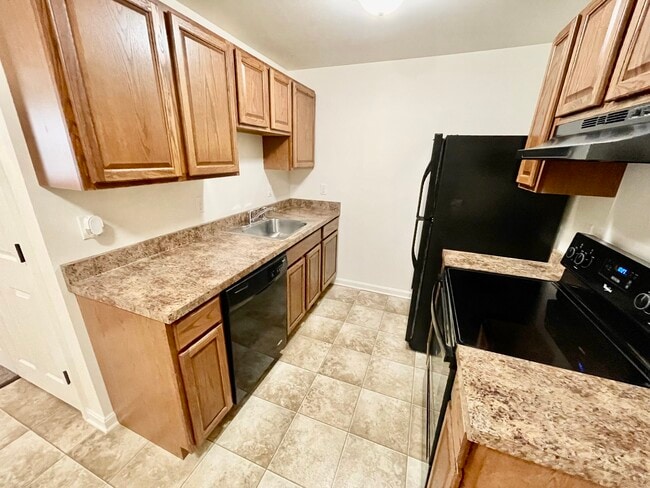 Kitchen - 302 Rutledge Rd