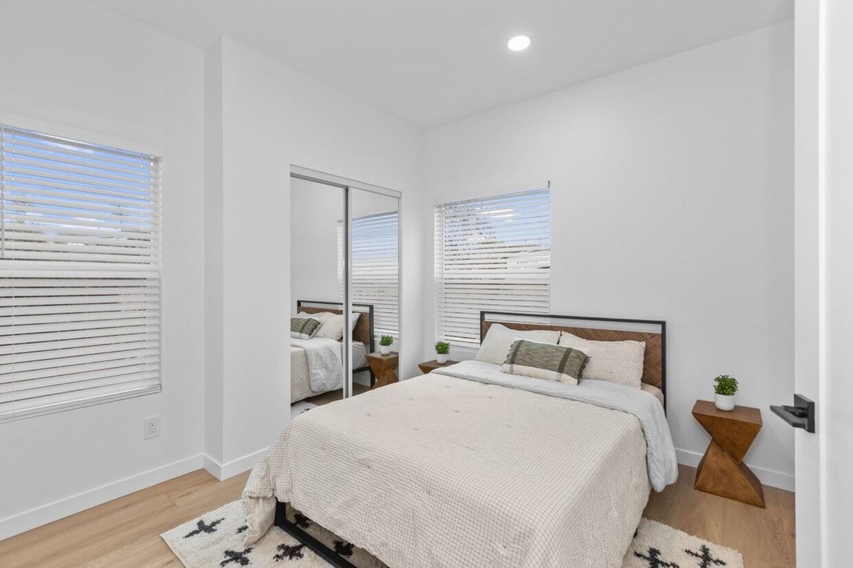 Foto principal - 6409 Richard St