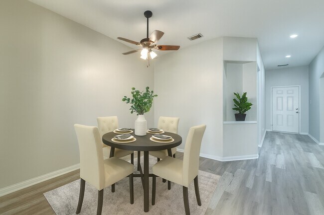 Foto del edificio - 5907 Yaupon Ridge Dr