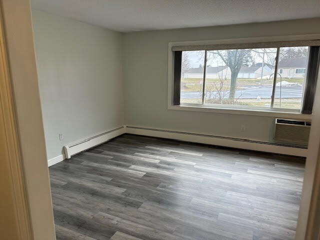 Building Photo - 48 Andersen Rd