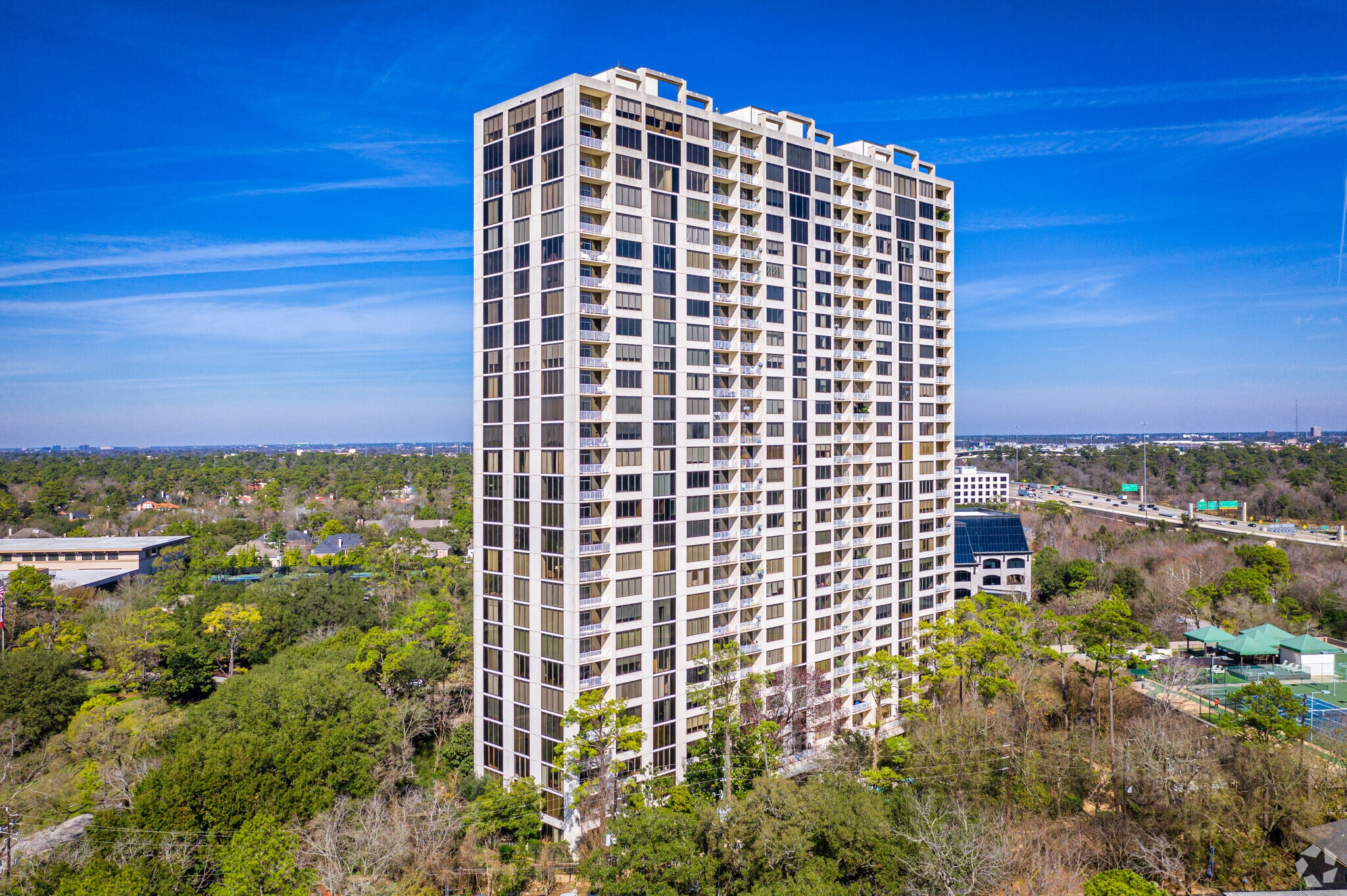 The Houstonian Estates Condominiums