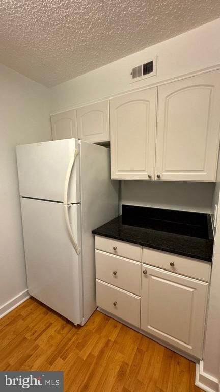 Foto del edificio - 5909 Tamar Dr