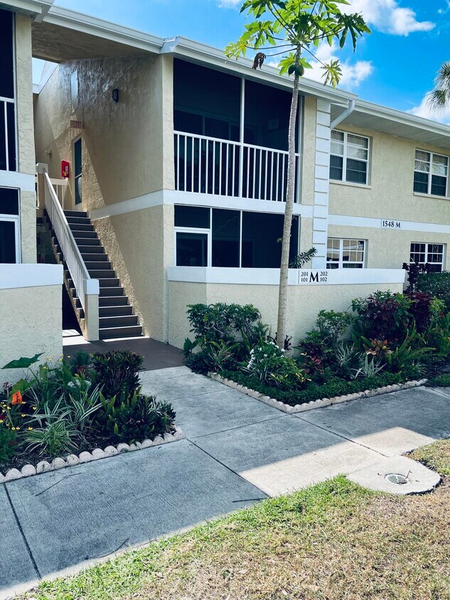 1548 SE Royal Green Cir Unit M101, Port Saint Lucie, FL 34952 Condo