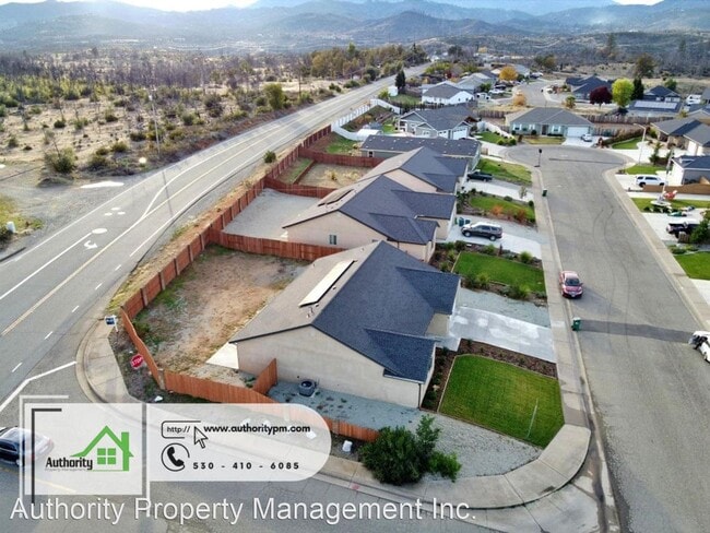 Foto del edificio - 3 br, 2 bath House - 16983 Catalina Way