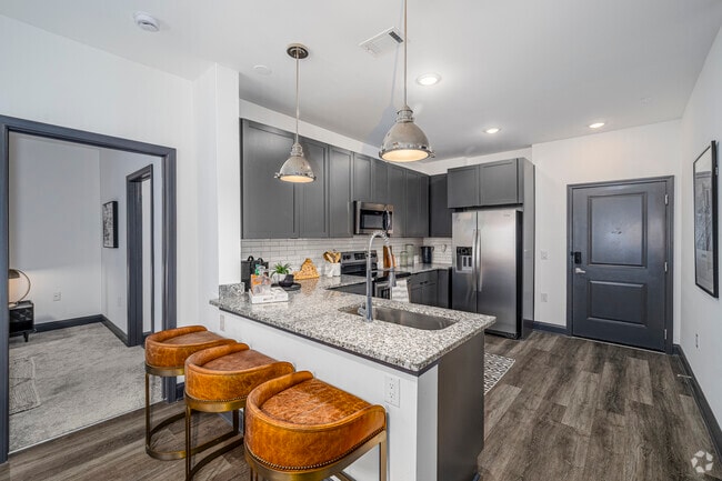 Interior Photo - The Jamestown