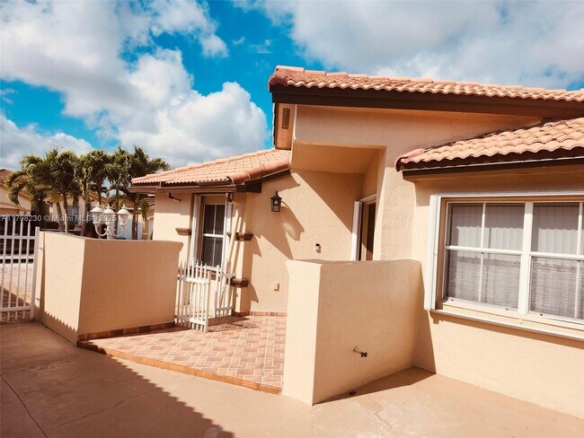 Foto del edificio - 13003 NW 8th Terrace