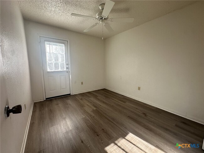 Foto del edificio - 811 N 5th St