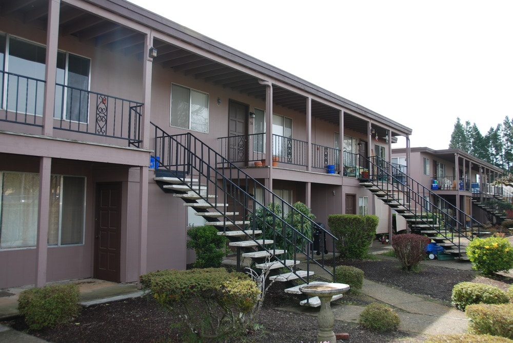 Building Photo - 128-152 Idylwood Dr SE