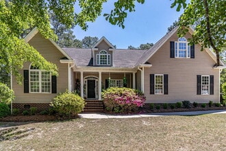 Building Photo - 106 Leafwood Dr