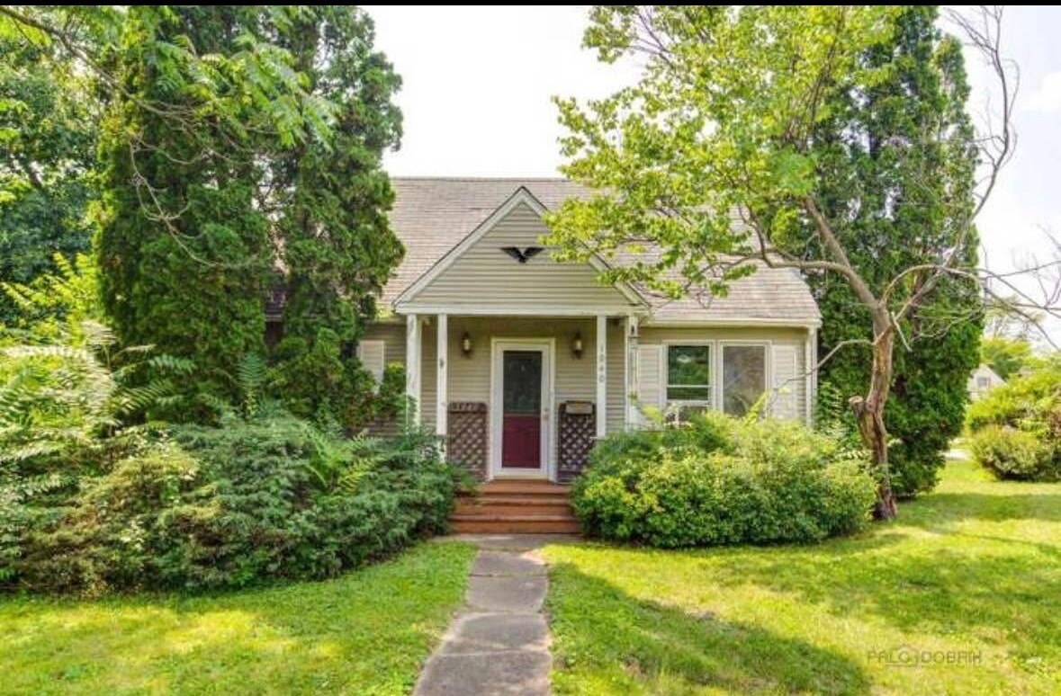 Foto principal - 1940 E Cedarwood Cir