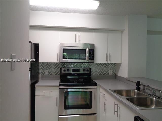 Foto del edificio - 610 S Park Rd