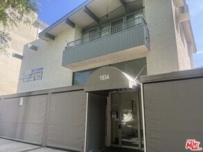 Building Photo - 1834 Thayer Ave