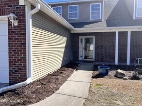 Building Photo - 4068 Winds Ridge Dr