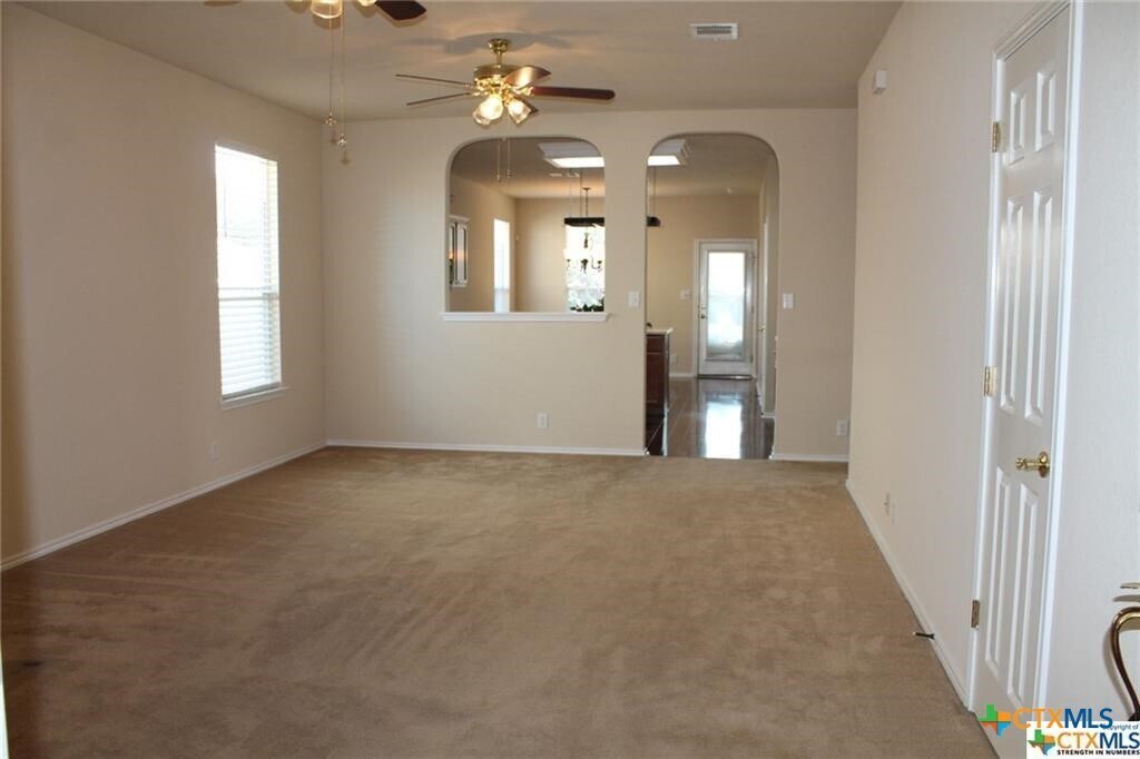 Building Photo - 378 Tanager Dr