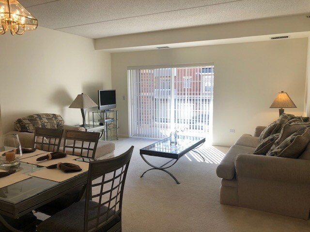 Foto del edificio - 390 W Mahogany Ct
