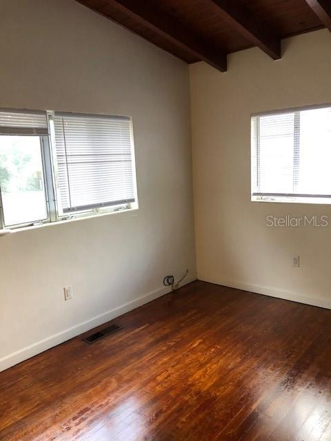 Foto del edificio - 5626 Sandalwood Dr