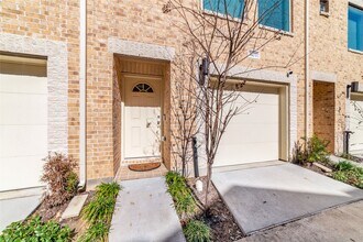 Building Photo - 8705 Bryam St