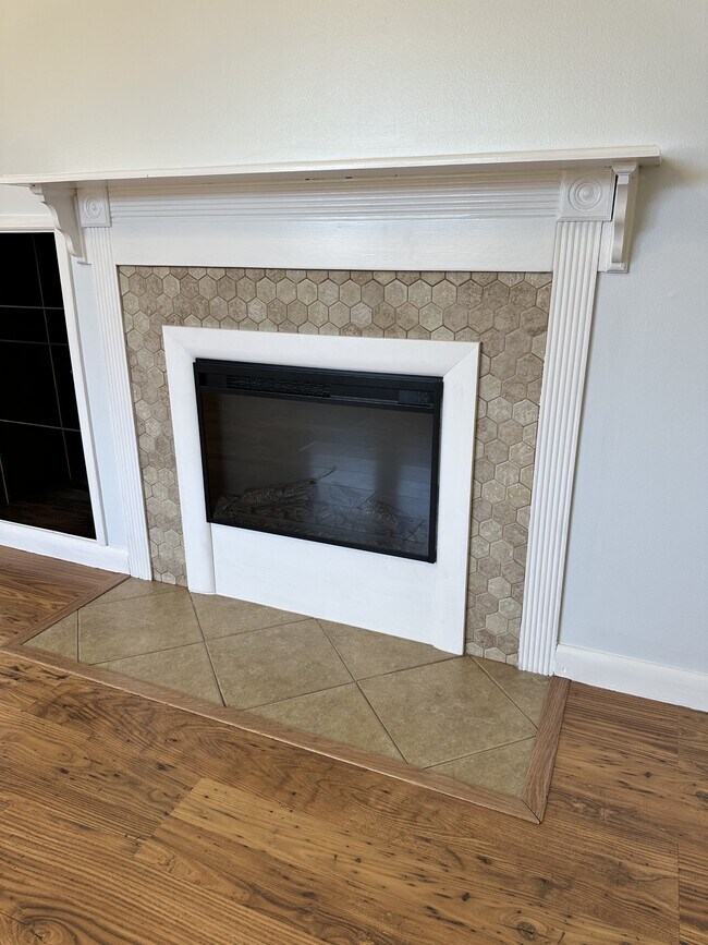 Foto del edificio - 115 Fieldcrest Dr