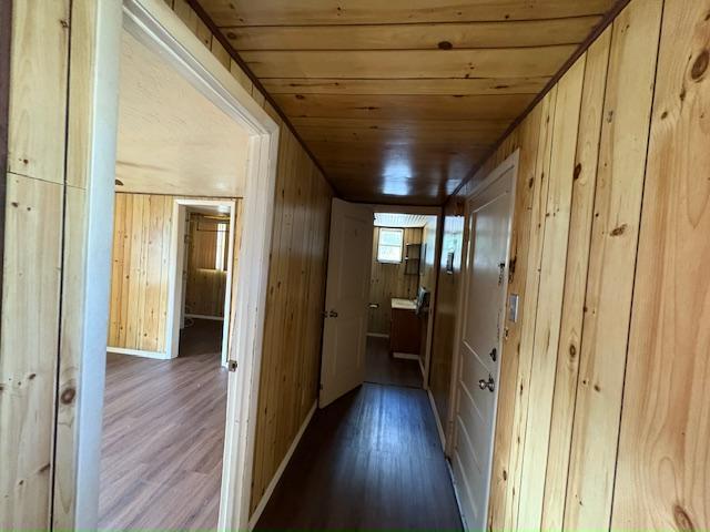 Foto del edificio - 2147 E Camp N Comfort Ln