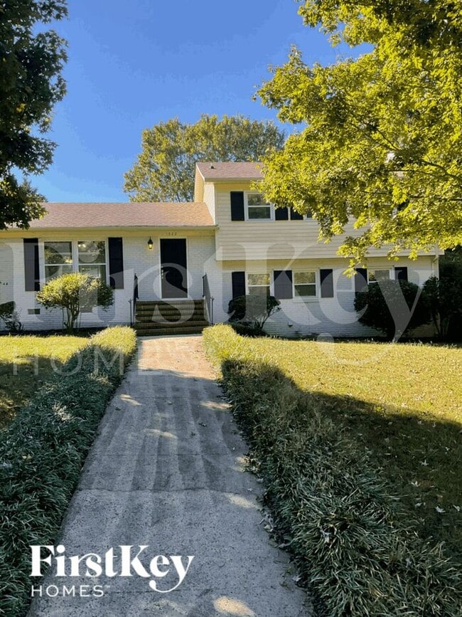 Building Photo - 4020 Matthews-Mint Hill Rd