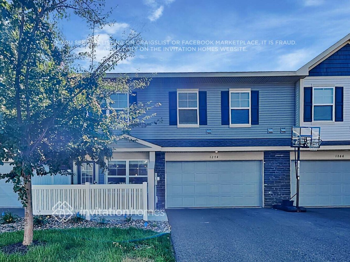 Foto principal - 1274 Upper 142nd St E