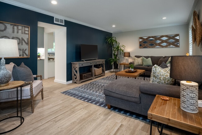 Building Photo - 1604 Barak Ln