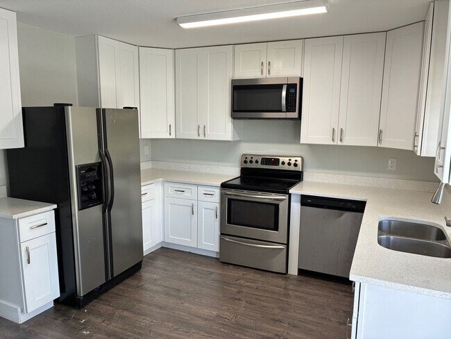 Foto del edificio - 1920 SW 47th Terrace