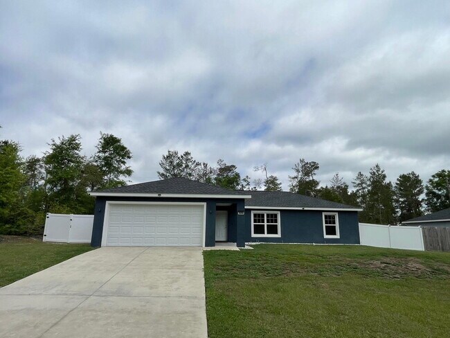 Foto del edificio - Move-In Ready! Beautiful 3BR/2BA with New Flooring & Fresh Paint