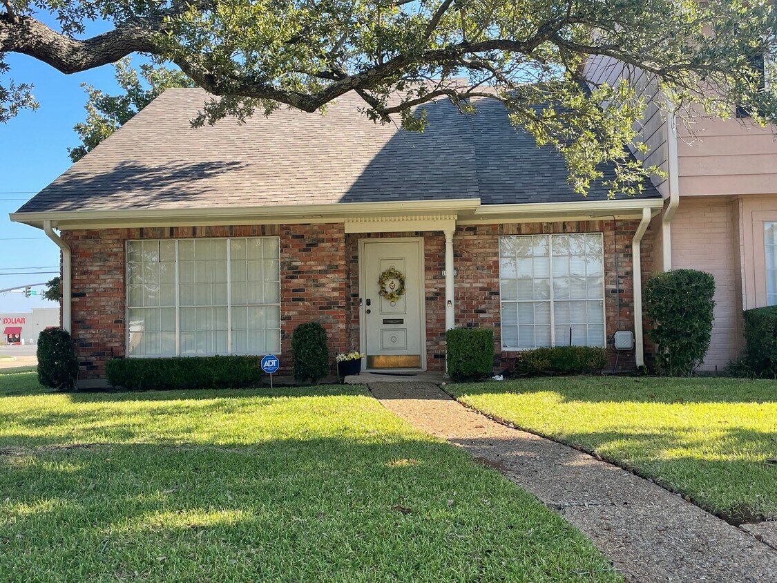 10001 Smitherman Dr, Shreveport, LA 71115 Townhome Rentals in