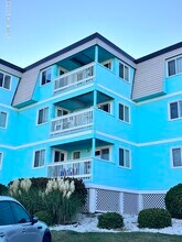 Building Photo - 301 Commerce Way