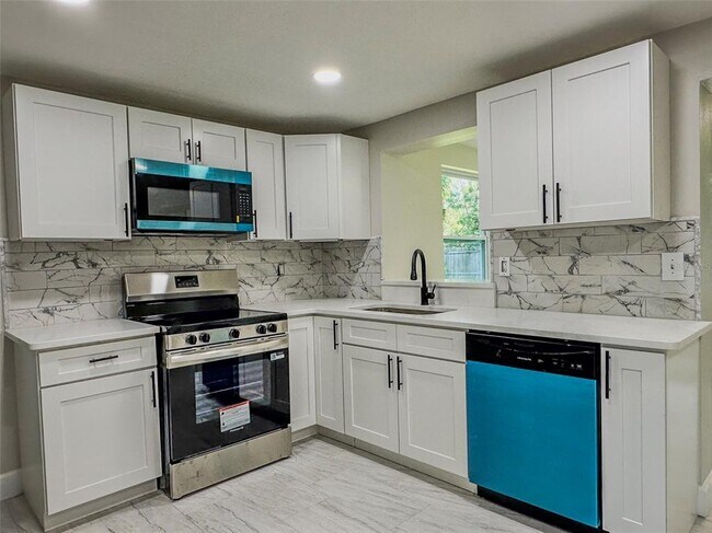 Building Photo - 4823 Aegean Ave