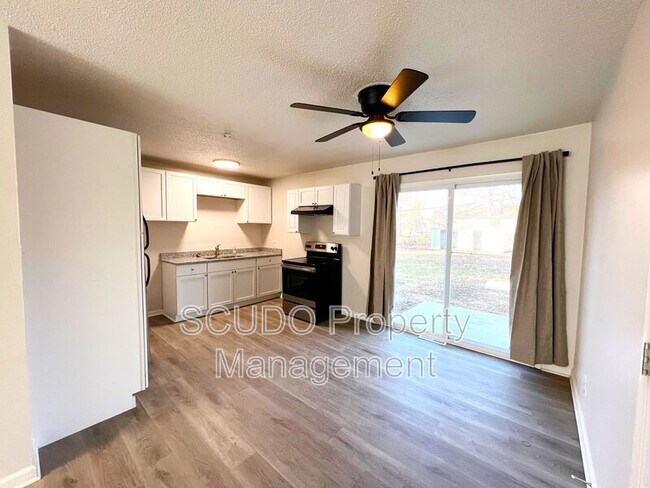 Building Photo - 11316 Donnelly Ave