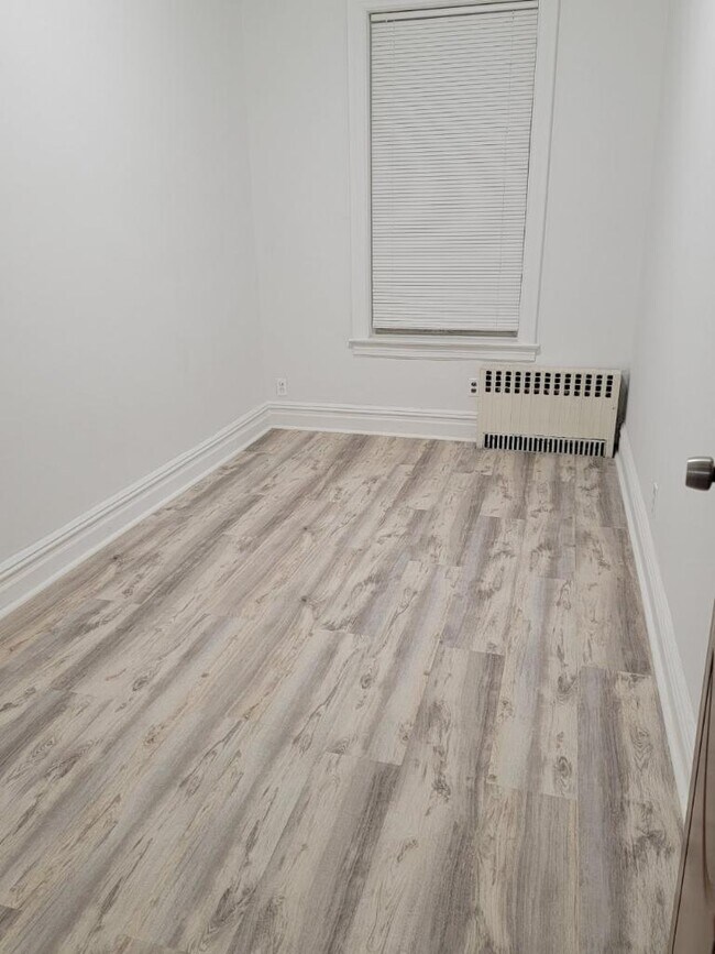 Foto del edificio - 8747 26th Ave