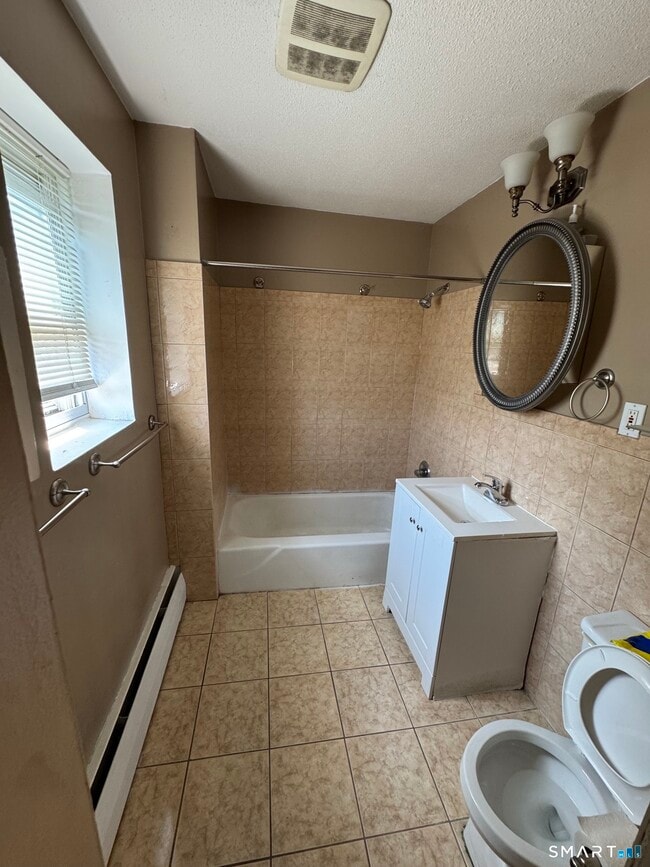 Building Photo - 7 Mountain Laurel Dr