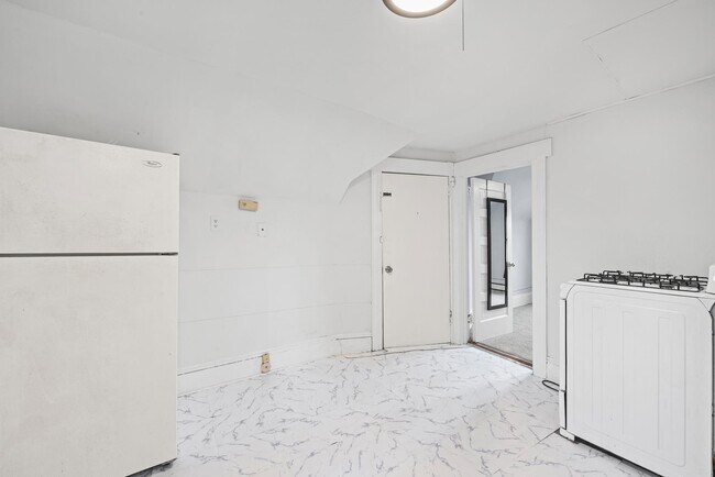 Foto del edificio - 72 Halstead Ave