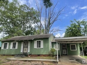 Building Photo - 714 Lindsey Dr