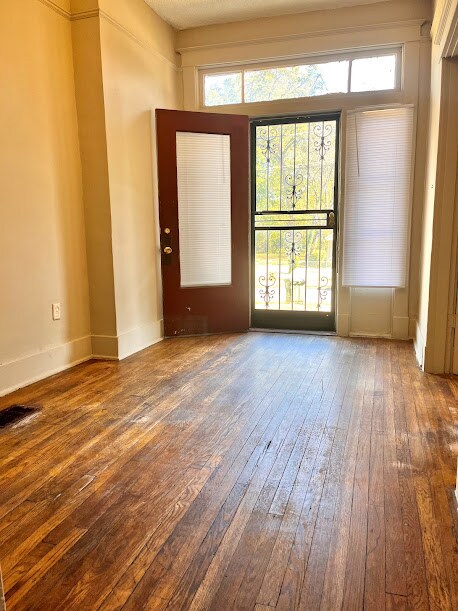 Foto del edificio - 1011 Oakview St