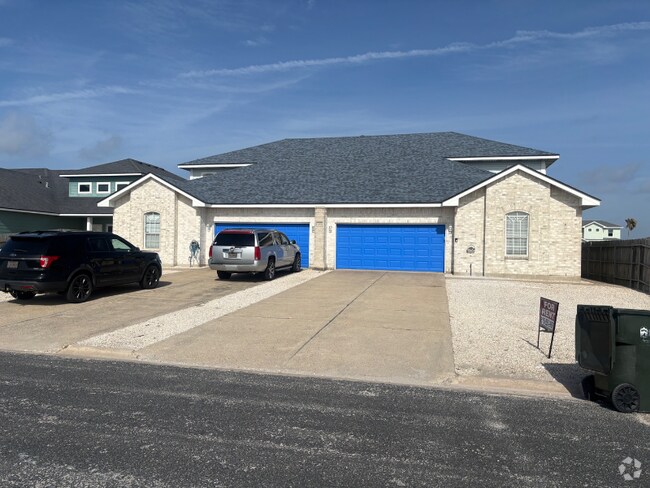 Building Photo - 15505 Palmira Ave