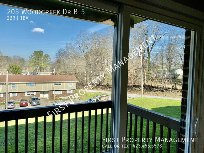 Foto del edificio - 205 Woodcreek Dr