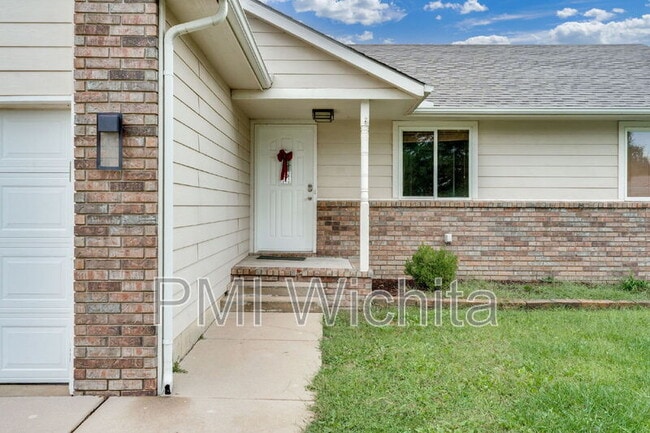 Building Photo - 10034 Bayley Ct