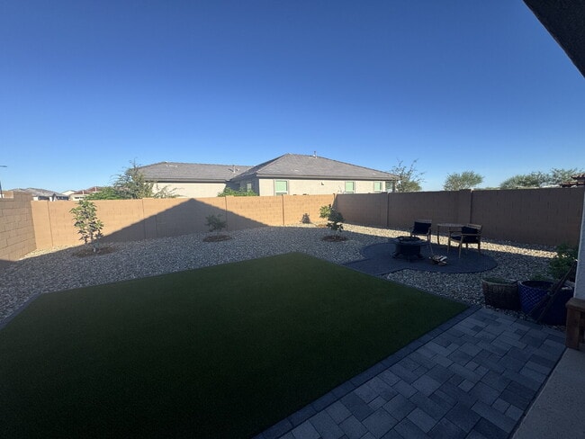 Building Photo - 32067 N Wayne Ln