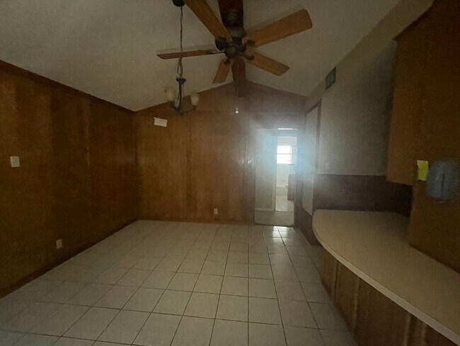 Foto del edificio - 11125 Forest Hill Ln
