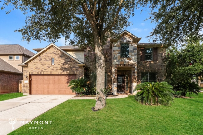 Building Photo - 26049 Kingshill Dr