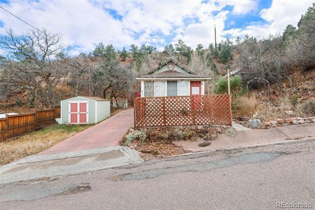 Building Photo - 811 Shoshone Pl