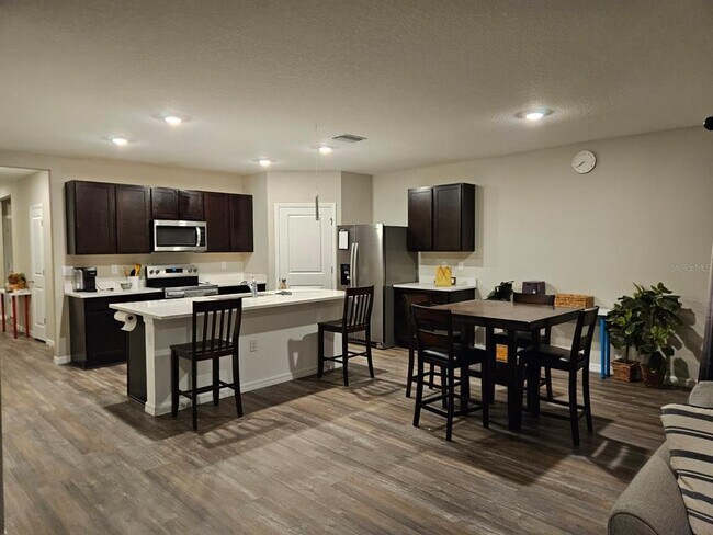 Foto del edificio - 32650 Osprey Peak Wy