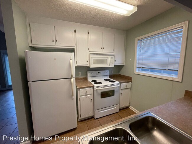Building Photo - 3 br, 2.5 bath House - 217 Camden Drive