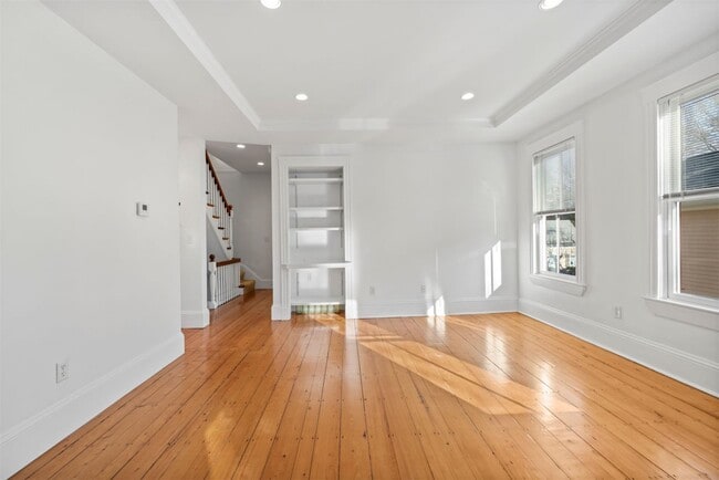 Building Photo - 28 Healey St