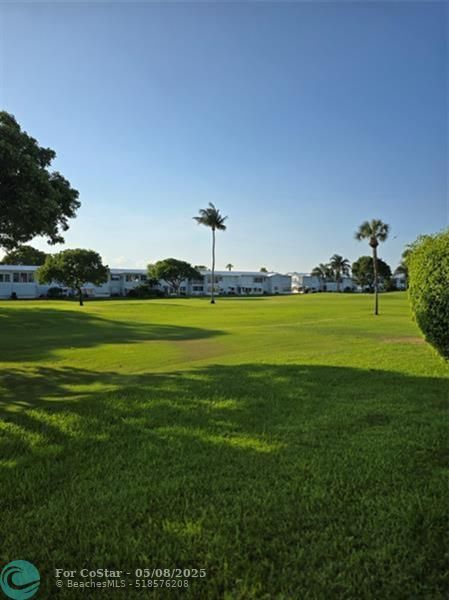 Foto del edificio - 251 S Golf Blvd