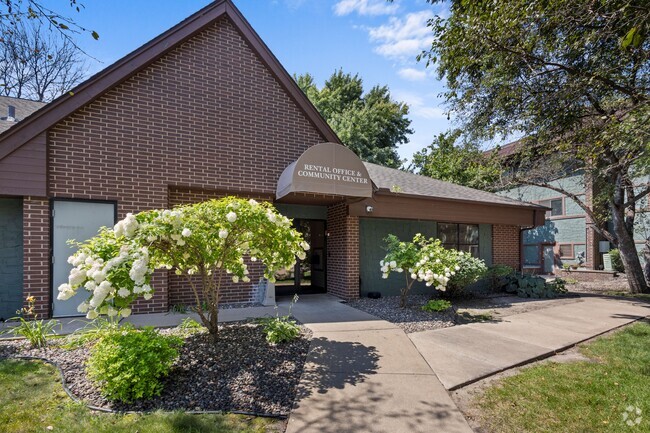 Leasing Office - Pebble Creek North Apartments